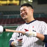 Dena 山崎康晃の家族愛がわかる７つの物語 母と姉とスヌーピー プロ野球とフィンランドが好きな代男の これが僕の生きる道