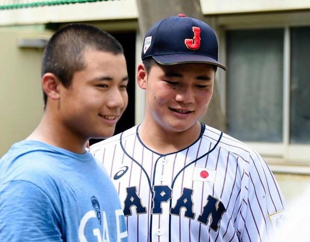 自宅で弟への意外な行動とは 清宮幸太郎の母 父との７つの家族物語 プロ野球とフィンランドが好きな代男の これが僕の生きる道